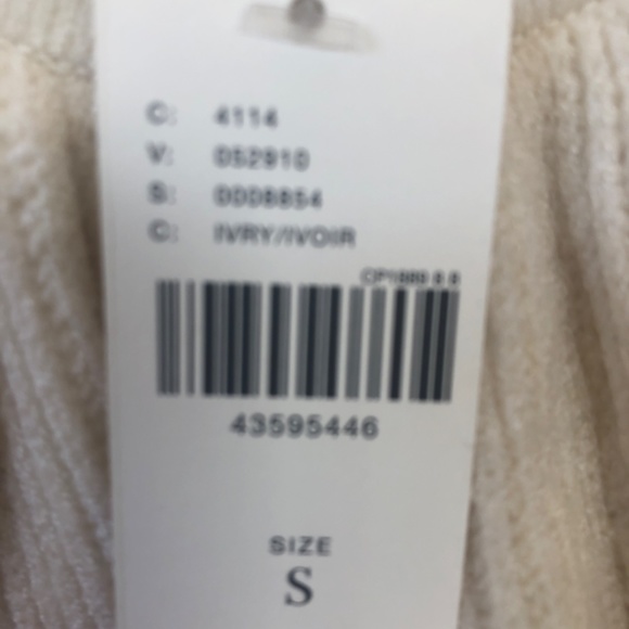 New with tags off the shoulder sweater - Picture 4 of 4